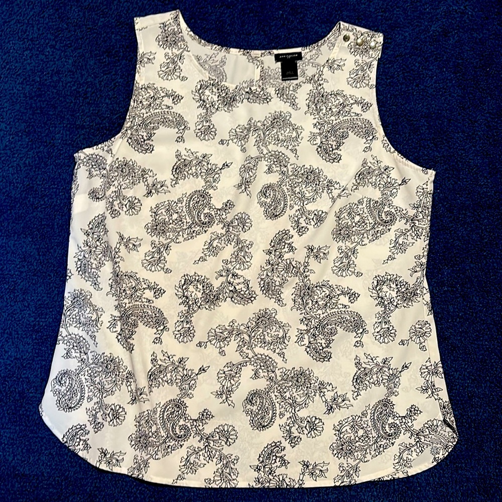ANN TAYLOR sleeveless paisley blouse